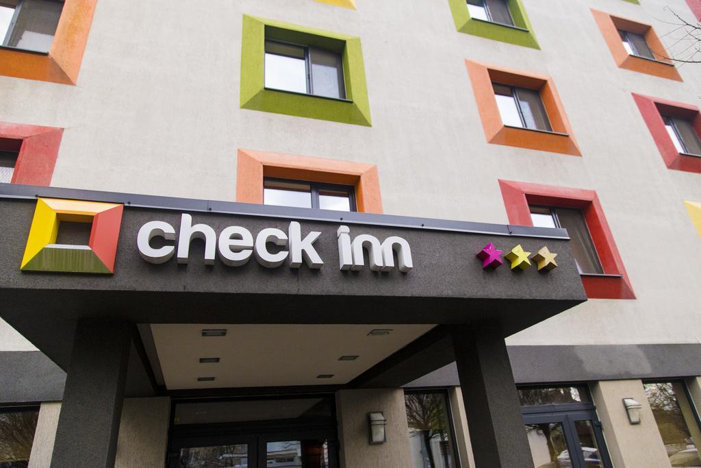 Hotel Check Inn 티미쇼아라 외부 사진